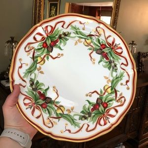 Authentic Tiffany & Co. 1997 holiday serving plate